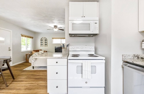 Sharon Heights House | Blissful Bungalow