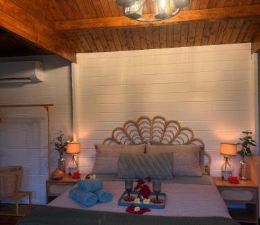 Wentworthville House | Blissful Wooden Haven - complete place is yours 5 min drive or train from parramatta