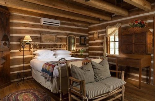 Cat Spring Bed & Breakfast | BlissWood B&B Ranch