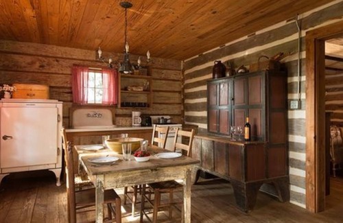 Cat Spring Bed & Breakfast | BlissWood B&B Ranch