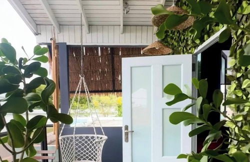 Cerro Gordo Apartment | Blk Lion | Cozy Modern | Hot Tub | Generator