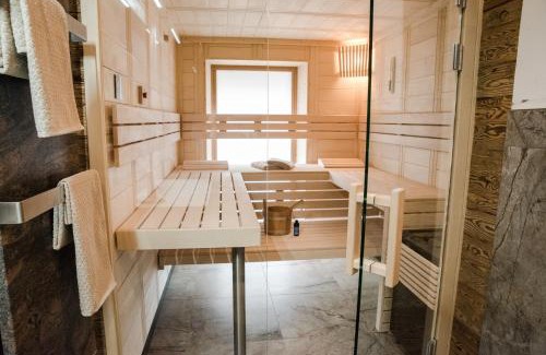 Schwarzenberg am Boehmerwald Ski Chalet | Blockhausen Luxus Chalets
