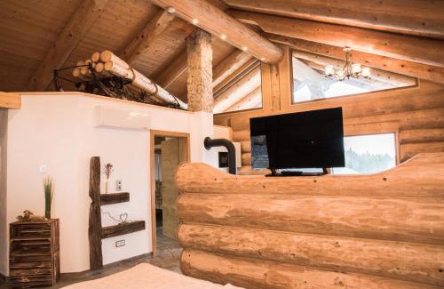 Schwarzenberg am Boehmerwald Ski Chalet | Blockhausen Luxus Chalets