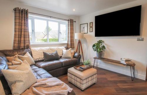 Wall-under-heywood House | Blockley Lodge