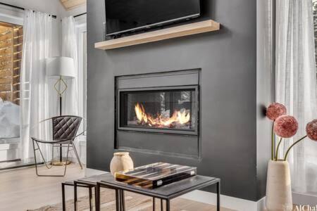 Shannon Ski Chalet | BLOOM - Luxe et Confort en forêt