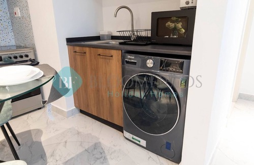 Abu Dhabi Apartment | Bloomfields Stylish 1BR In Oasis Masdar City