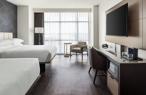 Normal Hotel | Bloomington-Normal Marriott Hotel & Conference Center
