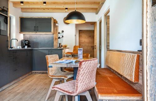 Racines Apartment | Blosegghof Bergchalets Apt Almwiese