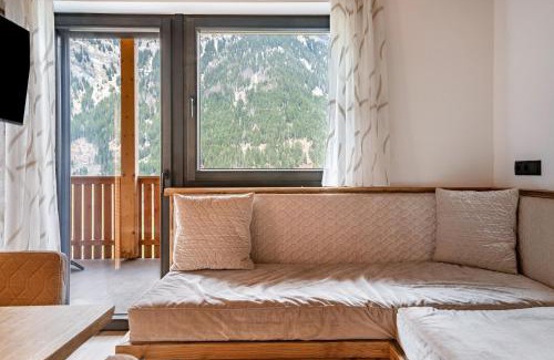 Racines Apartment | Blosegghof Bergchalets Talblick