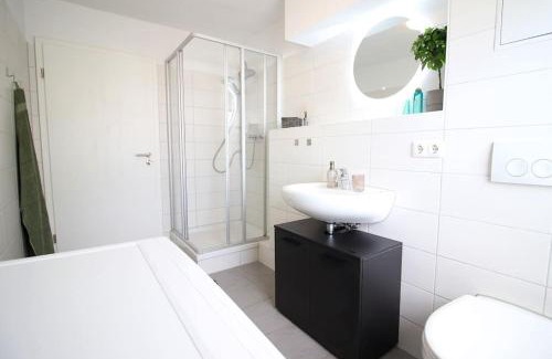 Jena-Zentrum Apartment | Blossfeld-Apartments XL-Ferienwohnung Jena Zentrum, 2 Schlafzimmer, W-Lan, Waschtrockner, inkl kostenlosem Parkplatz