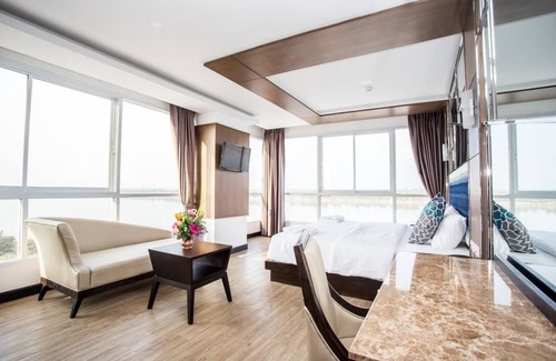 Nakhon Phanom Hotel | Blu Hotel Nakhon Phanom