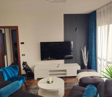 Vicenza Apartment | Blu Petrolio Stay All New with Gated Parking