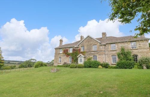 Biddestone House | Blue Bell