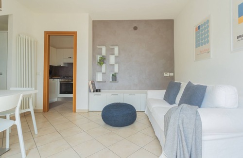 Colonno Apartment | Blue Bliss Apartment