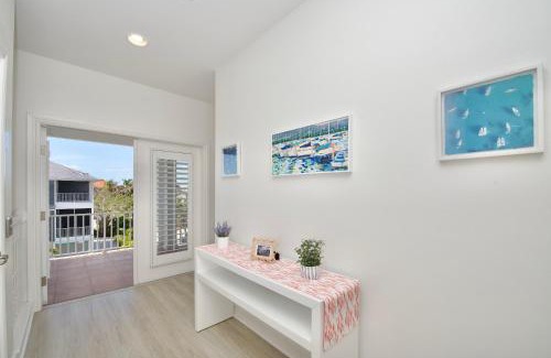 Fort Myers Beach House | Blue Dolphin by Sun Palace Vacations