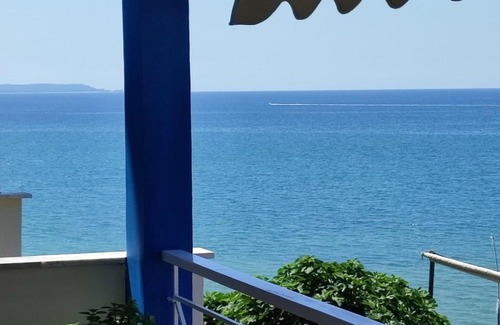 Nea Moudania Apartment | Blue Dolphins Apartment