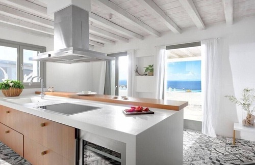 Mykonos Villa | Blue Emerald Seafront 18-Bed Villa w/Pool & Jacuzzi
