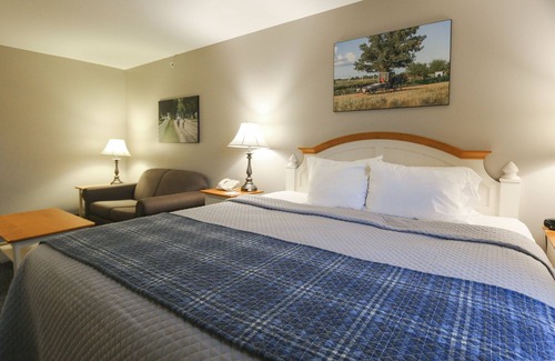 Shipshewana Hotel | Blue Gate Garden Inn