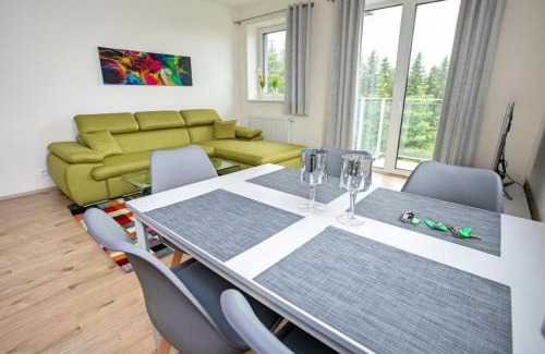Loucna Pod Klinovcem Apartment | Blue&Green apartments by Mountain ways