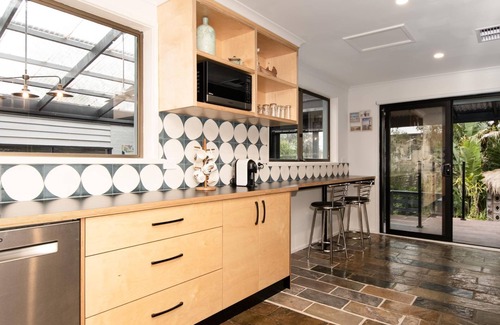 McCrae House | Blue Haven Pet Friendly Retreat