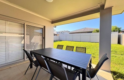 Jordan Springs Villa | Blue Haven Retreat - Jordan Springs