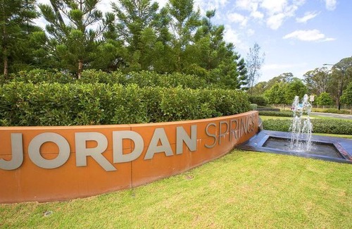 Jordan Springs Villa | Blue Haven Retreat - Jordan Springs