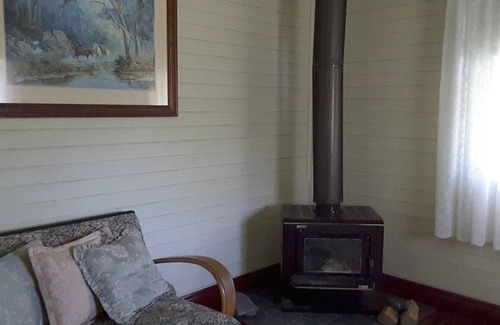Upper Lansdowne House | "Blue Hills Cottage"