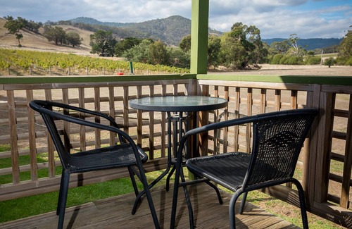 Mount Cole Cabin | Blue House at Mountainside Wines