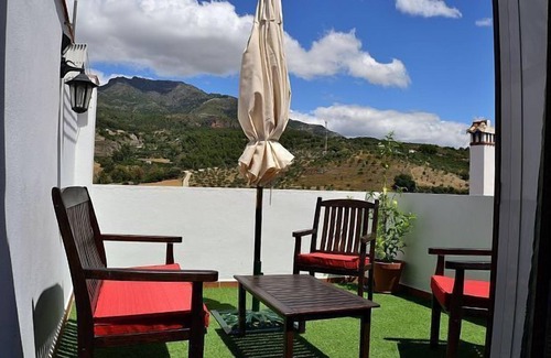 Alozaina Cottage | Blue House for 8 people