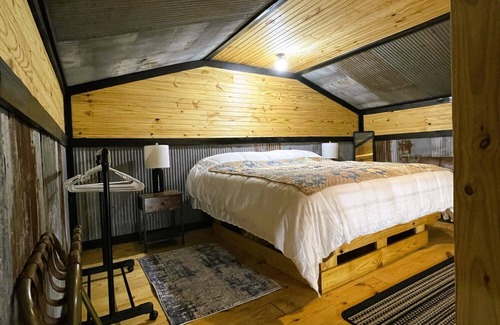 Powell Cabin | Blue Jean Cabin