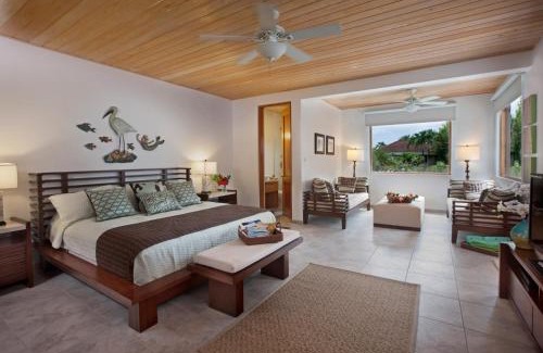 Spanish Town Villa | BLUE LAGOON