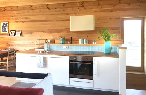Brzozie House | Blue Lakehouse for 12 people (50 m from the lake) with lake sauna