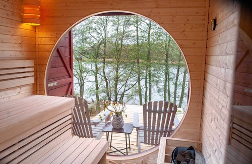 Brzozie House | Blue Lakehouse for 12 people (50 m from the lake) with lake sauna