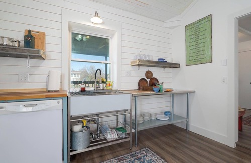 Abilene House | Blue Legacy: Where Adventure & Relaxation Collide!