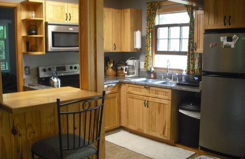 Front Royal Cabin | Blue Mountain Cabin, secluded, perfect for couples, near main road
