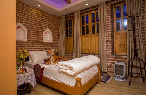 Kathmandu House | BLUE MOUNTAIN HOME STAY