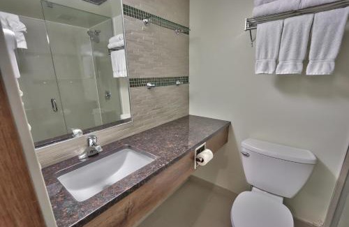 The Blue Mountains Hotel | Blue Mountain Resort Inn