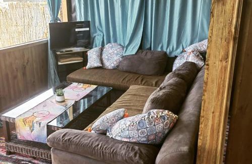 Kiten House | Blue Oasis