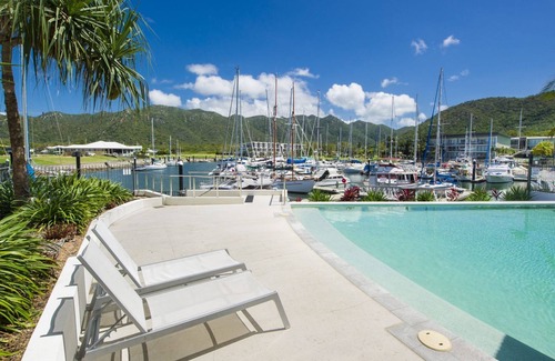 Nelly Bay Apartment | Blue on Blue Studio Room 1322