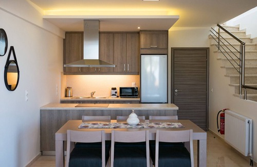 Platanes Villa | Blue oyster Beachfront villa, No car needed 5