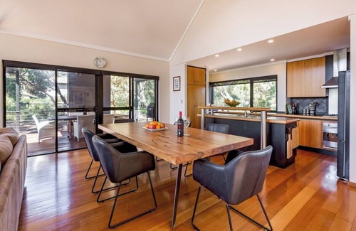 Eagle Bay House | Blue Pearl Eagle Bay