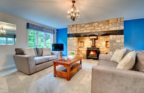 Waren Mill House | Blue Poppy House