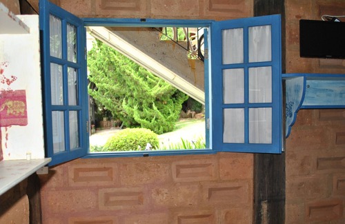 Jaguaribe Cabin | Blue Quadruple Room