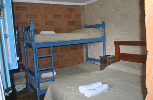 Jaguaribe Cabin | Blue Quadruple Room