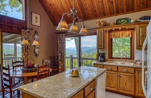 Frank Cabin | BLUE RIDGE HIDEAWAY - Come to a 2bd/2bath cozy cabin retreat in the mountains!
