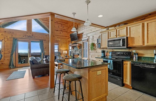 Wolf Laurel Apartment | Blue Ridge Mountain Cabin With Stunning Views
