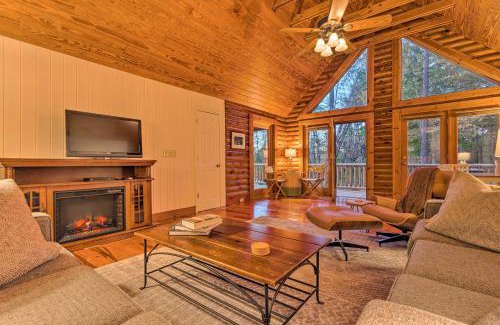 Travelers Rest House | Blue Ridge Mtn Cabin Near Hiking and Biking Trails!