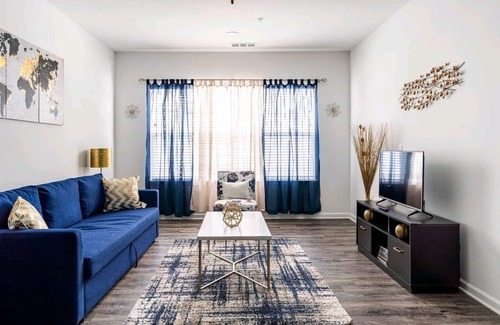 Doctors Inlet Apartment | Blue Royalty: Your Urban Oasis Near Navy Base, Mall and Town Center