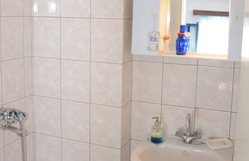 Tsoutsouros Apartment | Blue Sea, is situated in Tsoutsouros just 100 m from the beach.