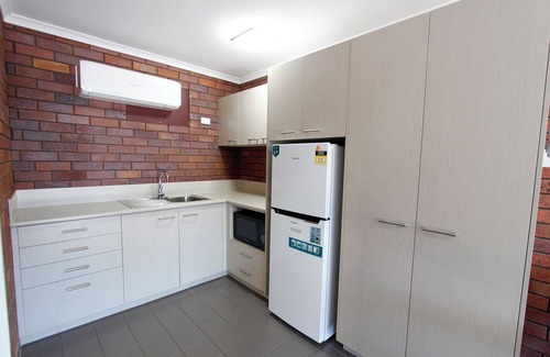 Maryborough Hotel | Blue Shades Motel